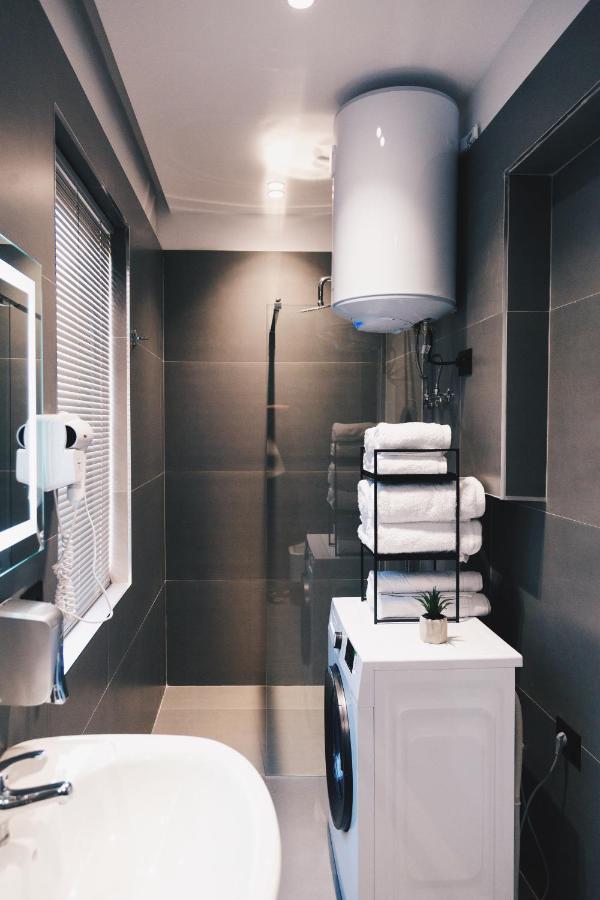 Mono Boutique Apartments Тирана Экстерьер фото