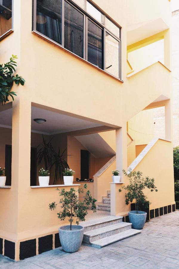 Mono Boutique Apartments Тирана Экстерьер фото