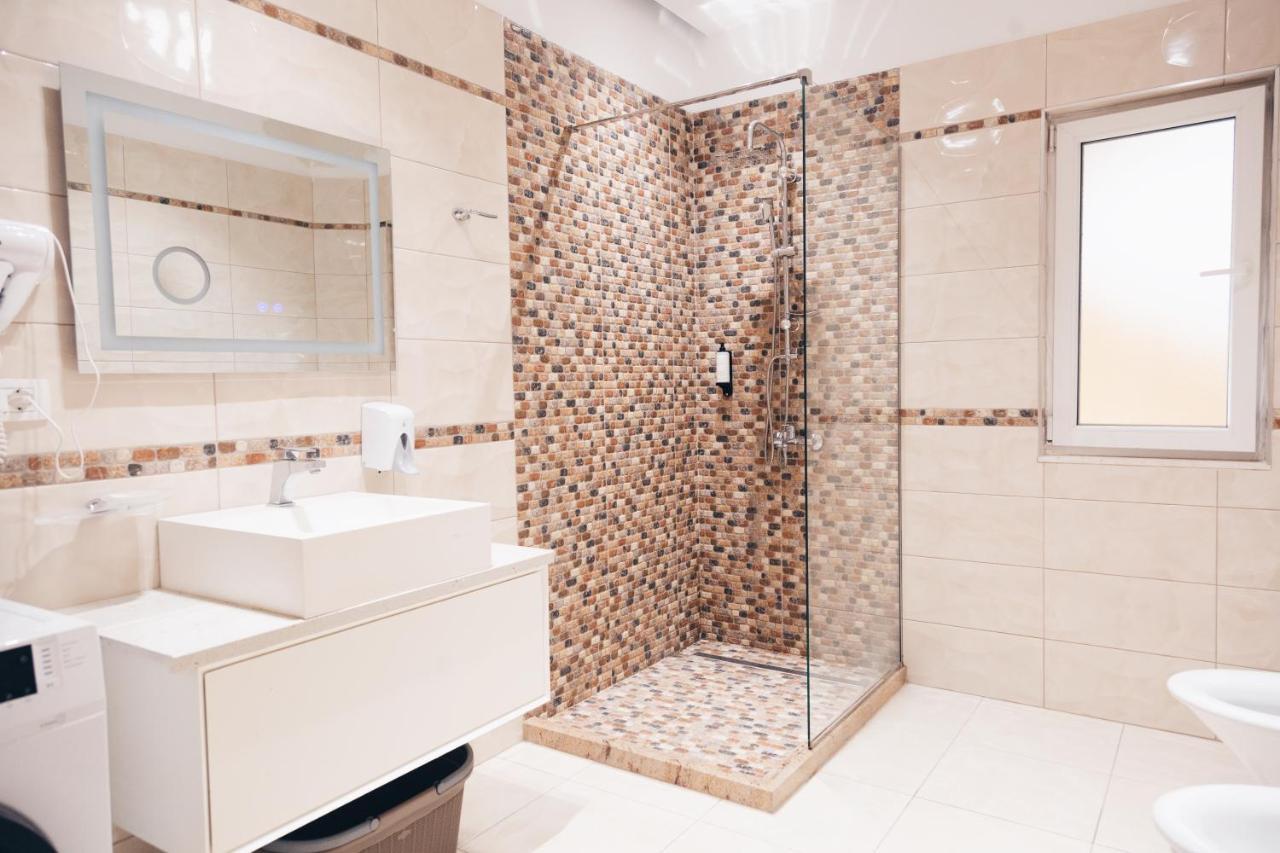Mono Boutique Apartments Тирана Экстерьер фото